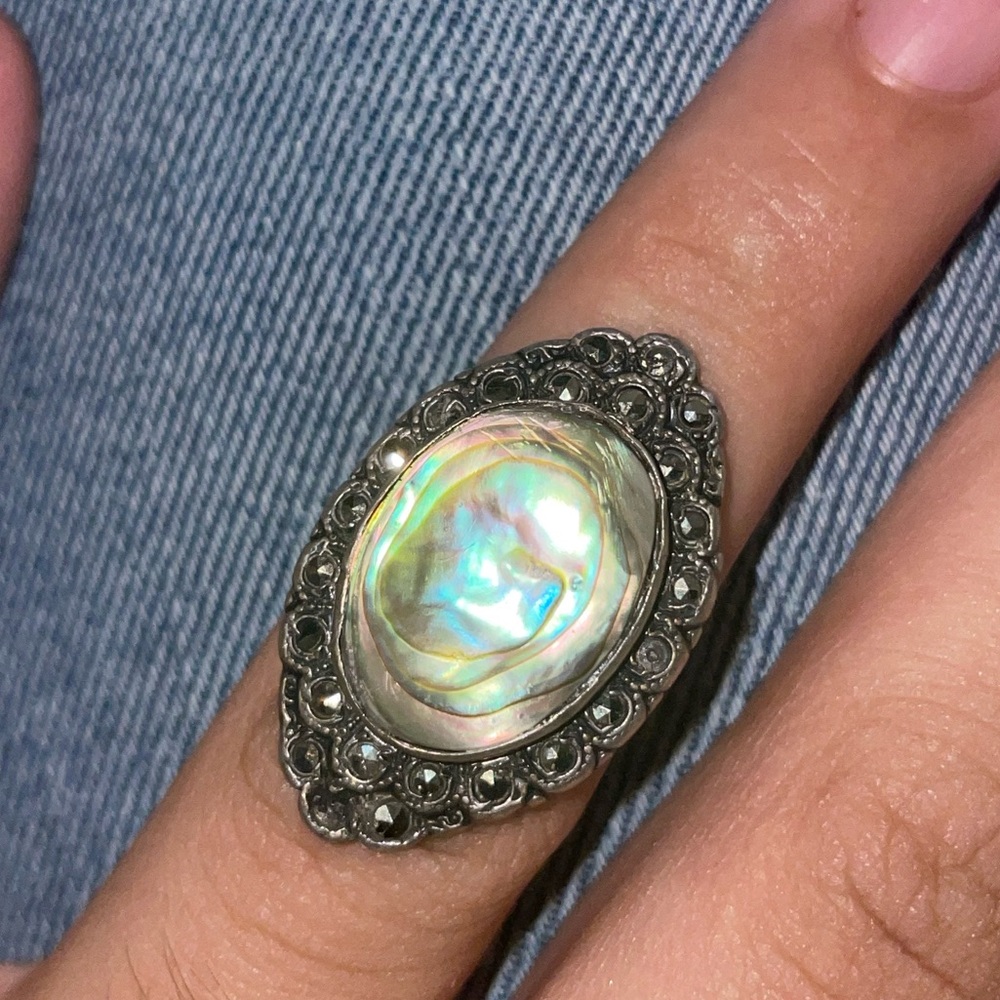 Vintage rare  Sterling Silver, Abalone, and Marcasite ring!